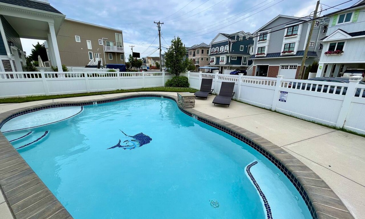 Avalon Condo | Avalon Bayside Condo With Pool - 4 Beds/2 Baths