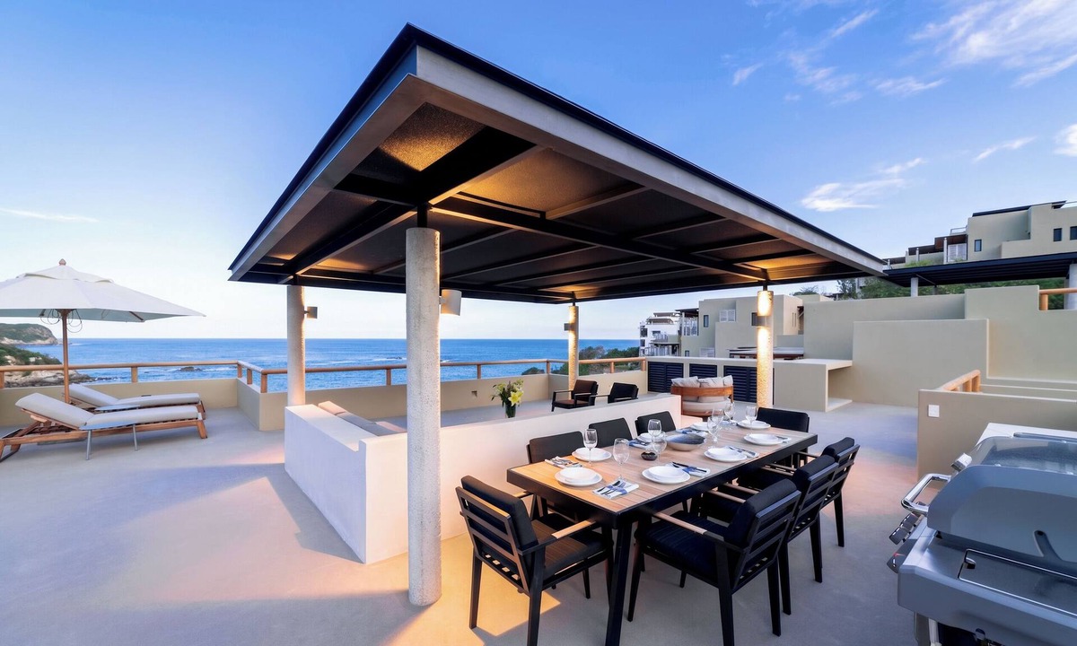 Santa Maria Huatulco Condo | Ocean View Penthouse with Rooftop Terrace