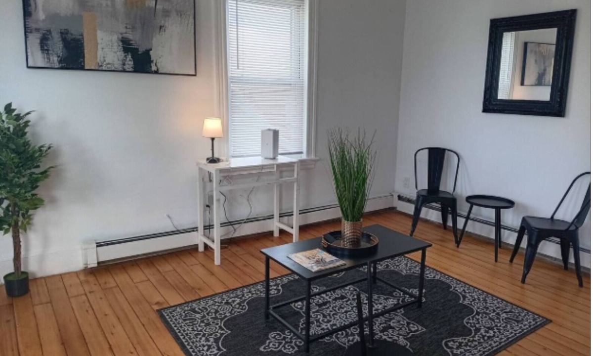 West End Apartment | The Homestay at the West End.