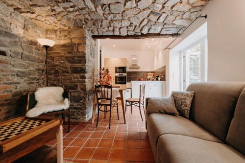 Maredret Apartment | Tiny stone
