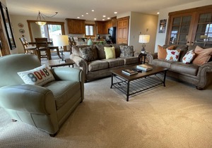 Hike Out/Walk In w/Unforgettable Views-Hot Tub-Garage-Grill-Deck-W/D in Unit-Fireplace-Updated/Quiet in Steamboat Springs