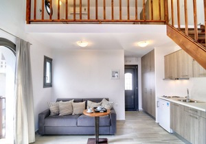 Myrtos Mare Suites - Family Maisonette in Myrtos