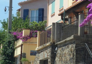 Sunny apartment 52m2 large terrace garage, beach 5min walk in Collioure