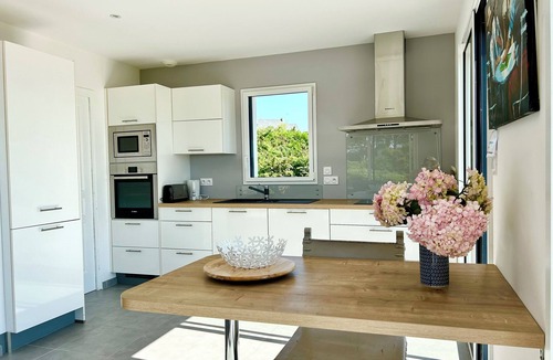 Camaret-sur-Mer Villa | 130m2 contemporary house, sleeps 9, sea view