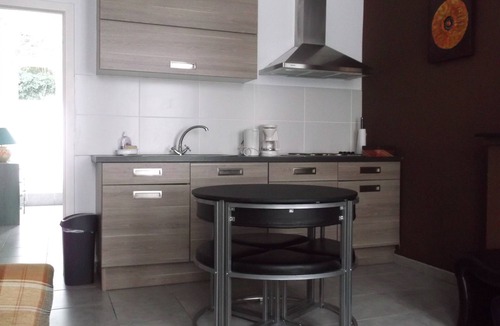 Baudour Apartment | Apartment close to the Basilica of Bon Secours