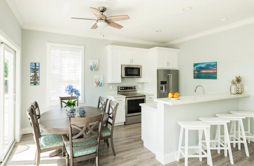 Meadows House | Bayview North One