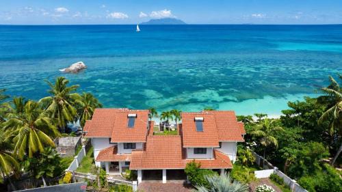Mare Anglaise Villa | Beach View Villa - Beauvallon villas
