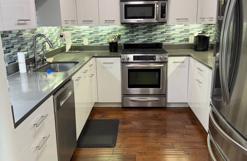 Old Pasadena Condo | Cozy 2-bedroom condo in delightful Old Town Pasadena