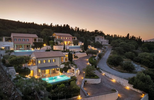 Fiskardo Villa | Fiscardo View Villas - Villa Dentrolivano