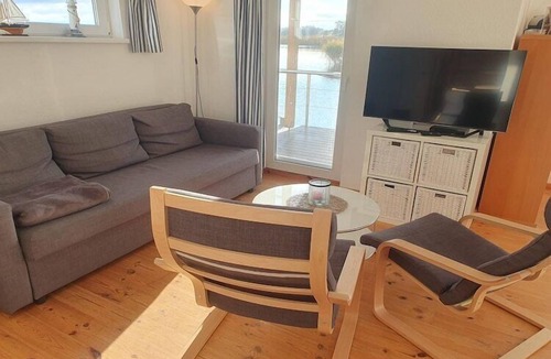 Ostvorpommern Boat Rental | Hausboot in Kroeslin am Bodden