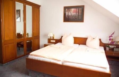 Eppelborn Hotel | Hotel Eppelborner Hof