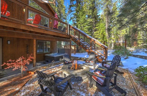 Country Club Estates House | Lux Family Cabin Hot Tub & Fire Pit Peaceful