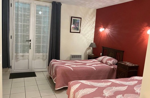 Plomodiern Bed & Breakfast | Ouessant PMR Rooms at Ménez-Hom – Charm and Accessibility in Brittany