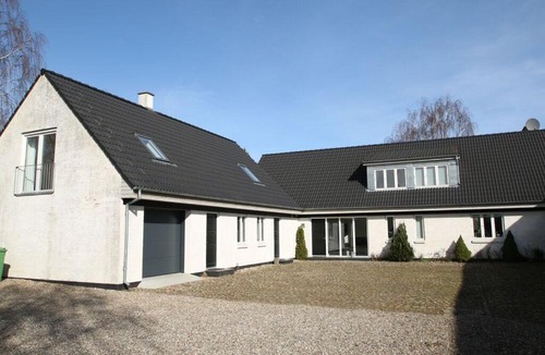 Harlev House | Stenbrogård