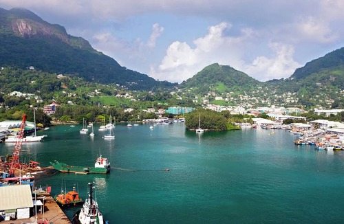 Eden Island Boat Rental | Sun-Kissed Sailing Adventure in Isla de Mahe, Seychelles