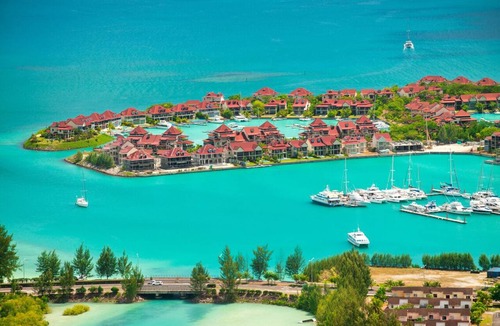 Eden Island Boat Rental | Sun-Kissed Sailing Adventure in Isla de Mahe, Seychelles