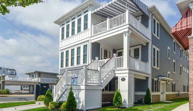 10 BR/6 BA, Elevator, Wesley Ave, close to everything heart of OCNJ, sleeps 28 in Ocean City