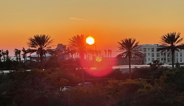 2 Master Bedrooms, Large Upper Deck Kitchen, 4 Bikes Included Pet Friendly in Seacrest Beach