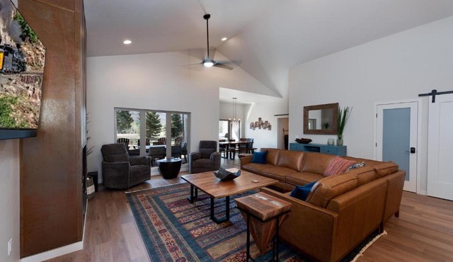 275 Estancia Loop in Hermosa