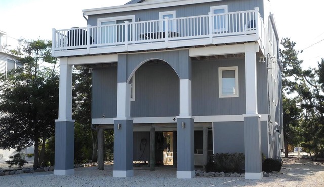 4 bedroom accommodation in Harvey Cedars in Harvey Cedars