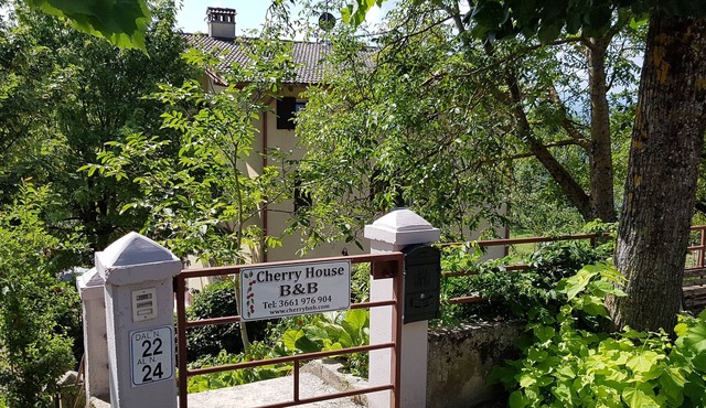 A stay at Cherry House will provide you a real Italian Country Escape. in Polinago