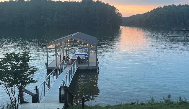 Allatoona Lakefront, Deep Water Dock, LakePointe in White