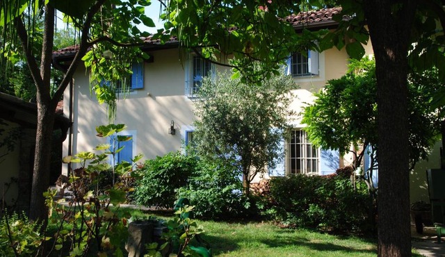 Alle Rive Bed'n'Books Apt in Calamandrana