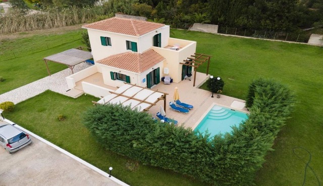 Apartment 'Sami Beach Villas Dafni' with Mountain View, Wi-Fi and Air Conditioning in Sami