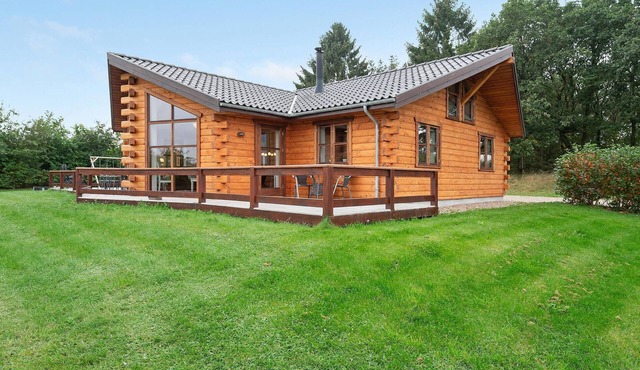 Awesome home in Ejstrupholm with sauna in Ejstrupholm
