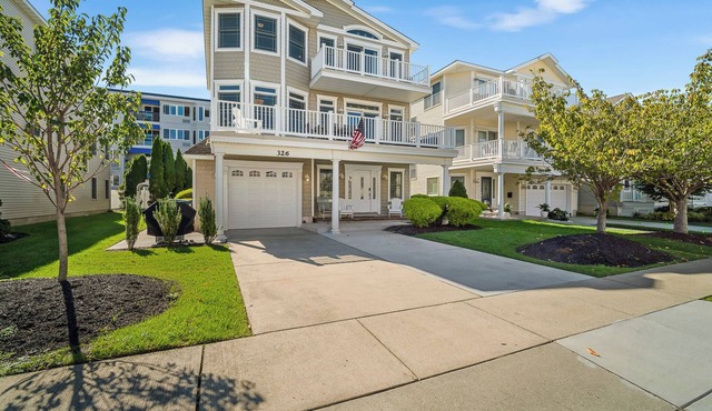 Beach Block, Open Floor plan for entertainment, elevator & ocean views in Brigantine
