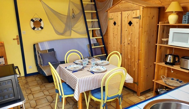 Beach House 'La Grise Brèche' with Private Terrace in Pirou