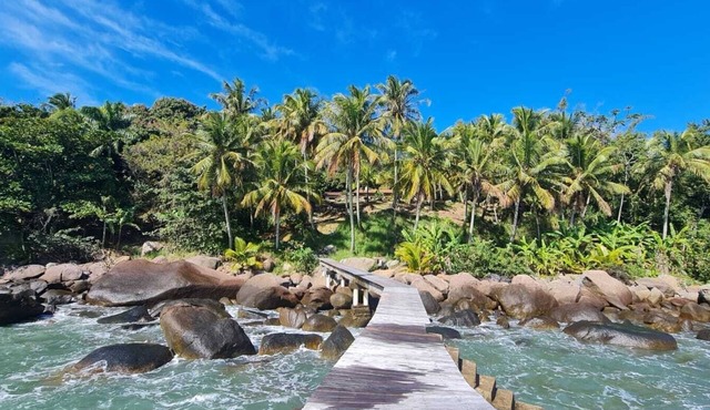Beachfront House - Veloso and Curral in Urubu