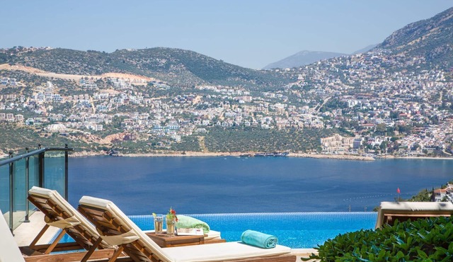 BEAUTIFUL VILLA KIKI - TAKING BOOKINGS FOR 2025 in Kalkan Mahallesi