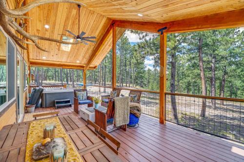 Cabin w/Hot Tub, Deck & Mtn Views in Westcliffe! in Westcliffe