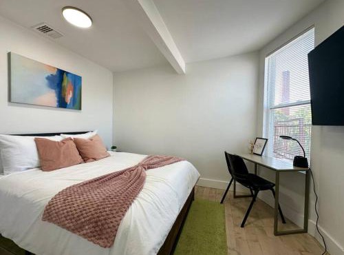 Comfy NJ 2BR Close to Airport, Dream Mall & NYC in East Newark