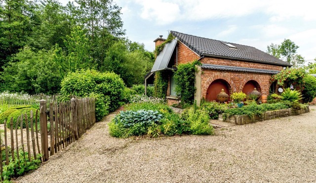 Cozy cottage in garden park — large parking, accessible & self check-in in Leuven