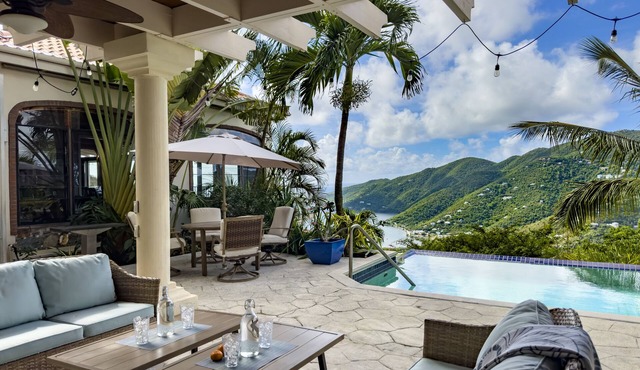 Dancing Dolphins ~ Pool + Tesla Solar! in St John