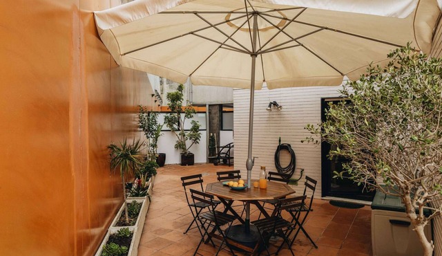 Douro Riverfront 2BR with Private Terrace & Garage in Porto