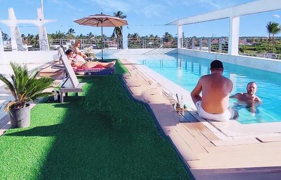 EXECUTIVE SUITES DUCASSI - ROOFTOP POOL and BEACH CLUB in Punta Cana