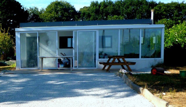 Fully Renovated House for 2–4 People in Cast