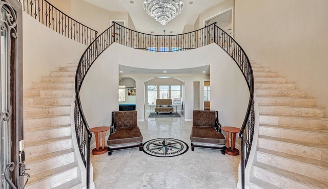Gorgeous Double Staircase with over 5,100 Sq Ft! 4 miles To The Strip! Pool! in Las Vegas