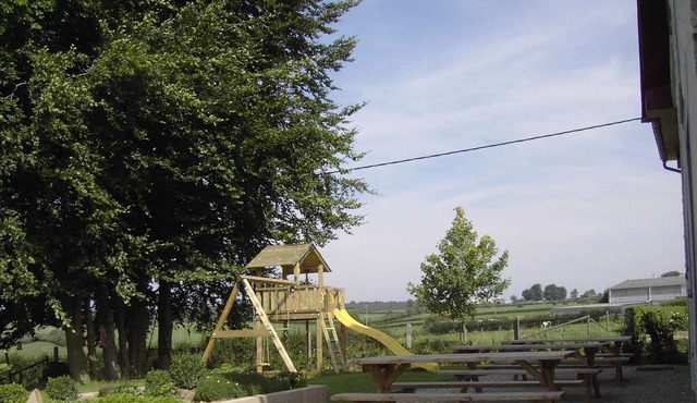 Group accommodation consisting of three apartments, therefore guaranteeing privacy and cosiness. in Halenfeld-Amel