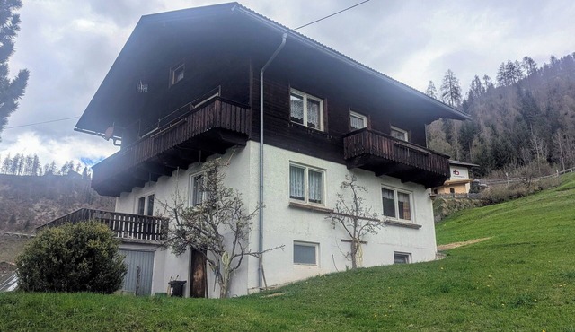 Haus Unterberger - Entire house with 5 bedrooms for rent in Kärnten