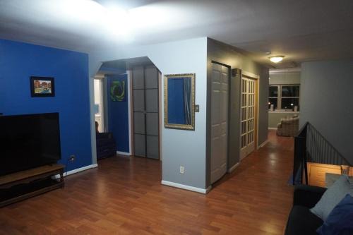 In the Circle, UD, Sports, D Park, tax free Shopping in Newark