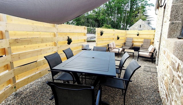 La Petite Roche 3 minutes from the sea in Lanildut