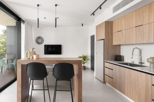 Luxury Studio Beach Flat 107 in Tel Aviv