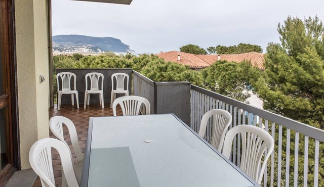 M036 - Marcelli, four-room apartment 30 meters from the sea in Marcelli