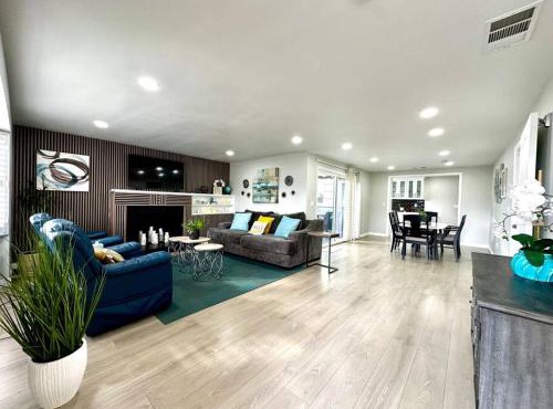 Mins To Pasadena Charm & Rose Bowl in Altadena