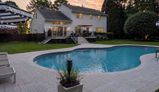 NEW DECK! Private 1 Acre Family Friendly Home - Heated Pool, Home Office & Gym in Westhampton