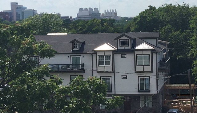 New House w/Large Deck & Balconies at Edge of The Gulch/Downtown Nashville in Nashville
